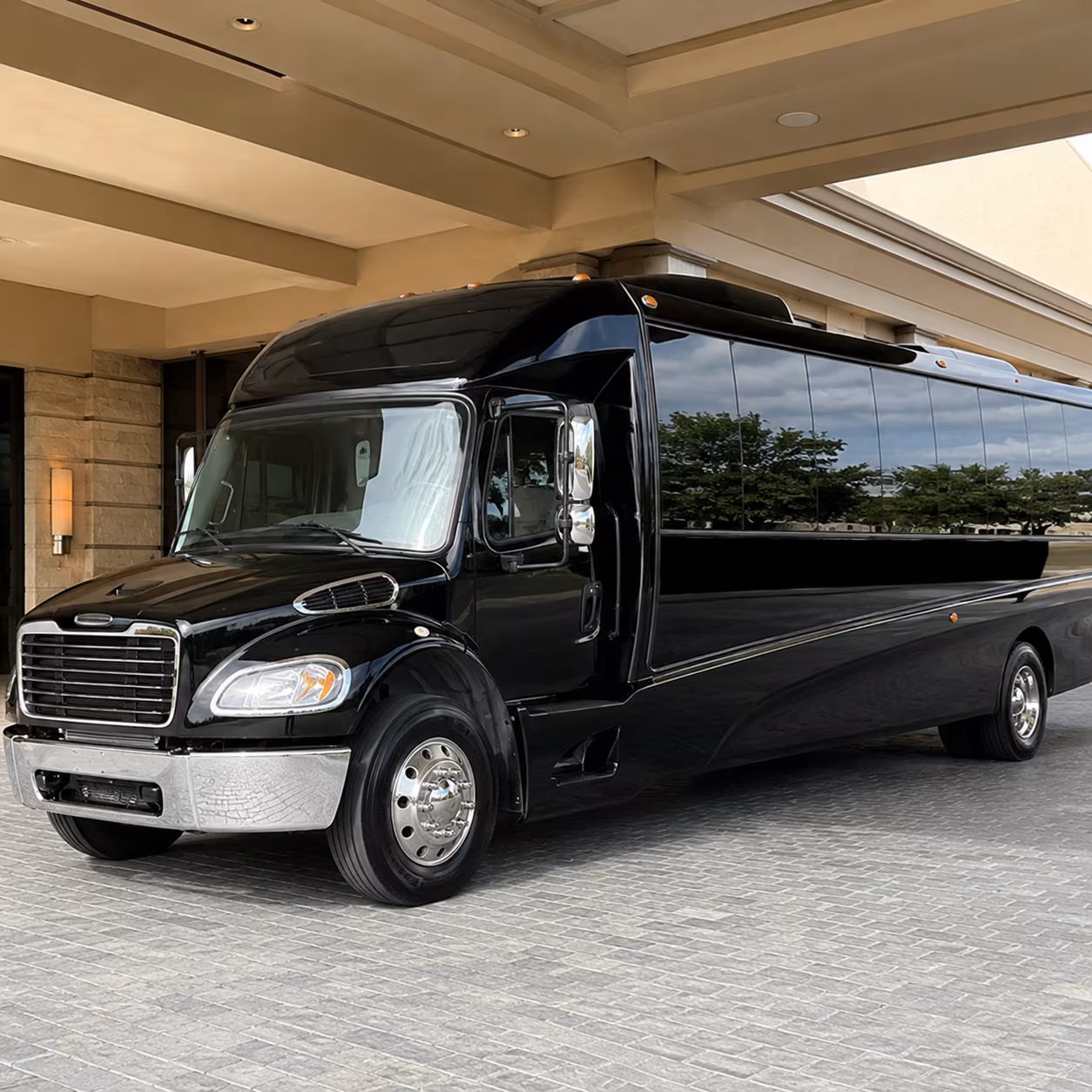 stockton 20 passenger minibus