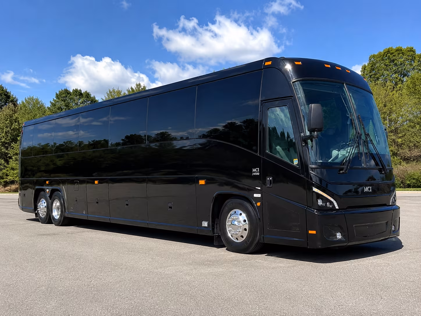 stockton airport shuttle buses for government and military travel